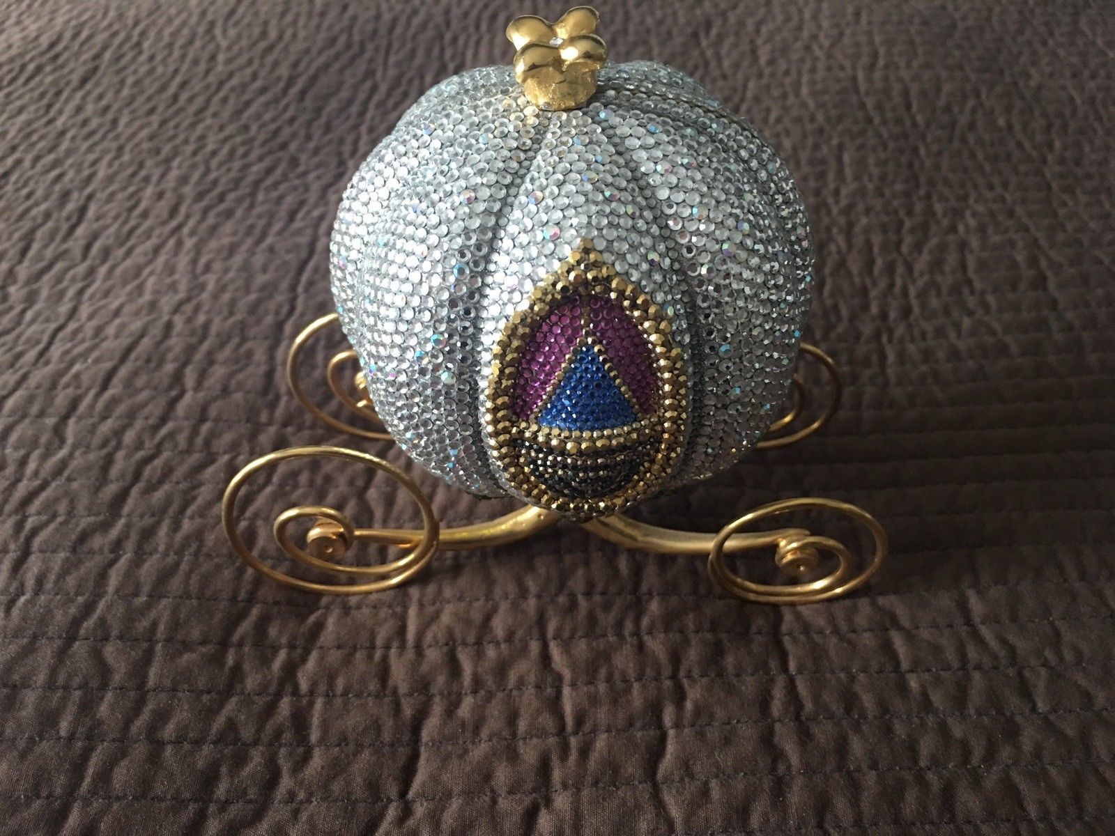 Swarovski : Les décorations Disney les plus chères vendues sur eBay